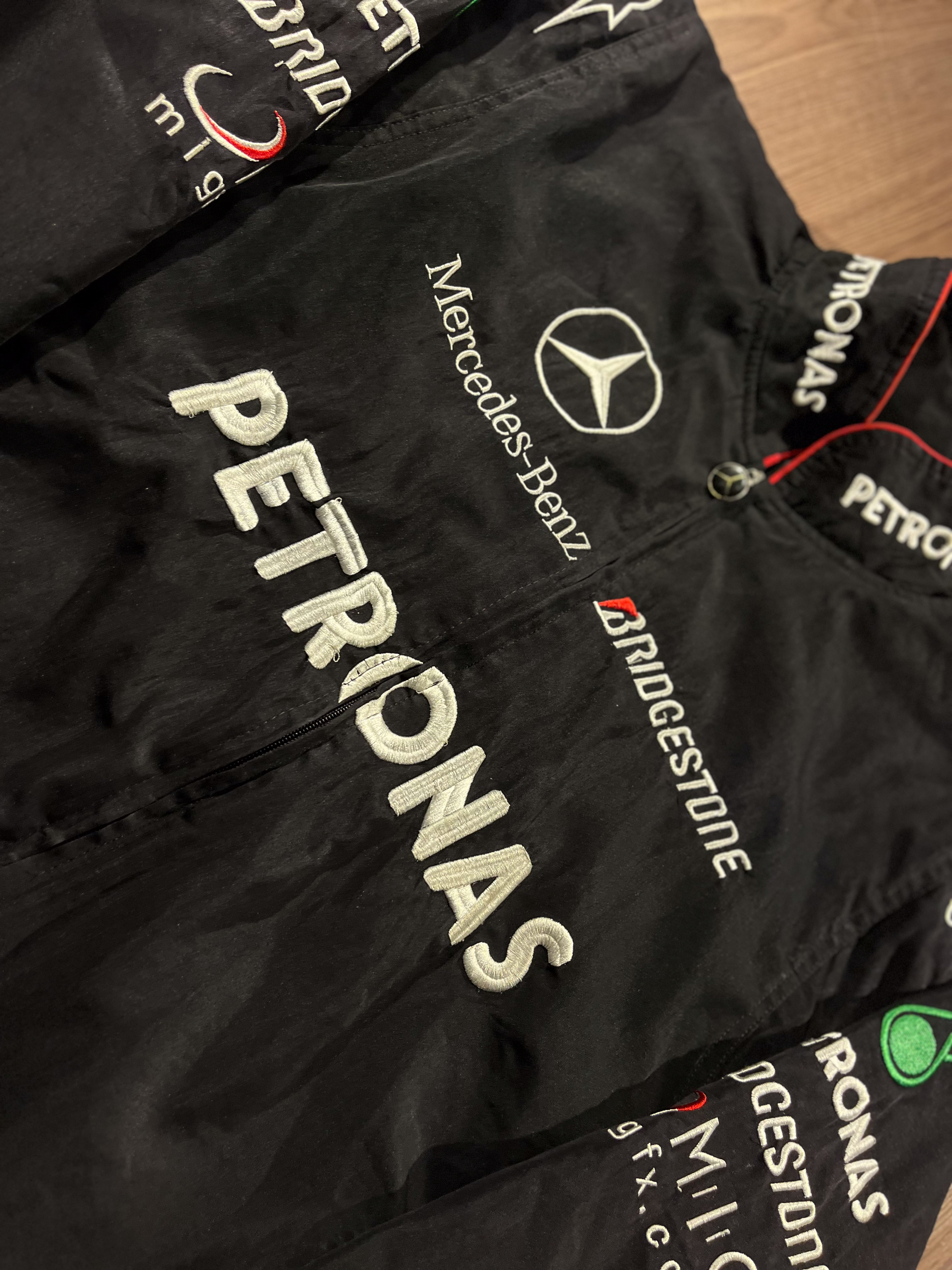 [XL]Mercedes-Benz Petronas F1 Team Racing Jacket✨