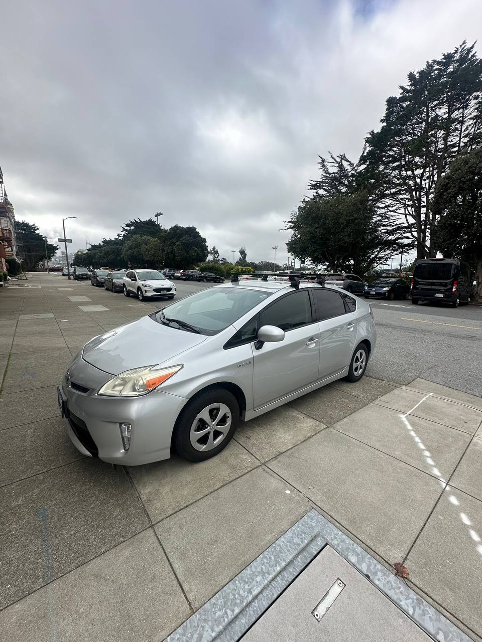 2013 Toyota Prius Hybrid Advanced Hatchback
