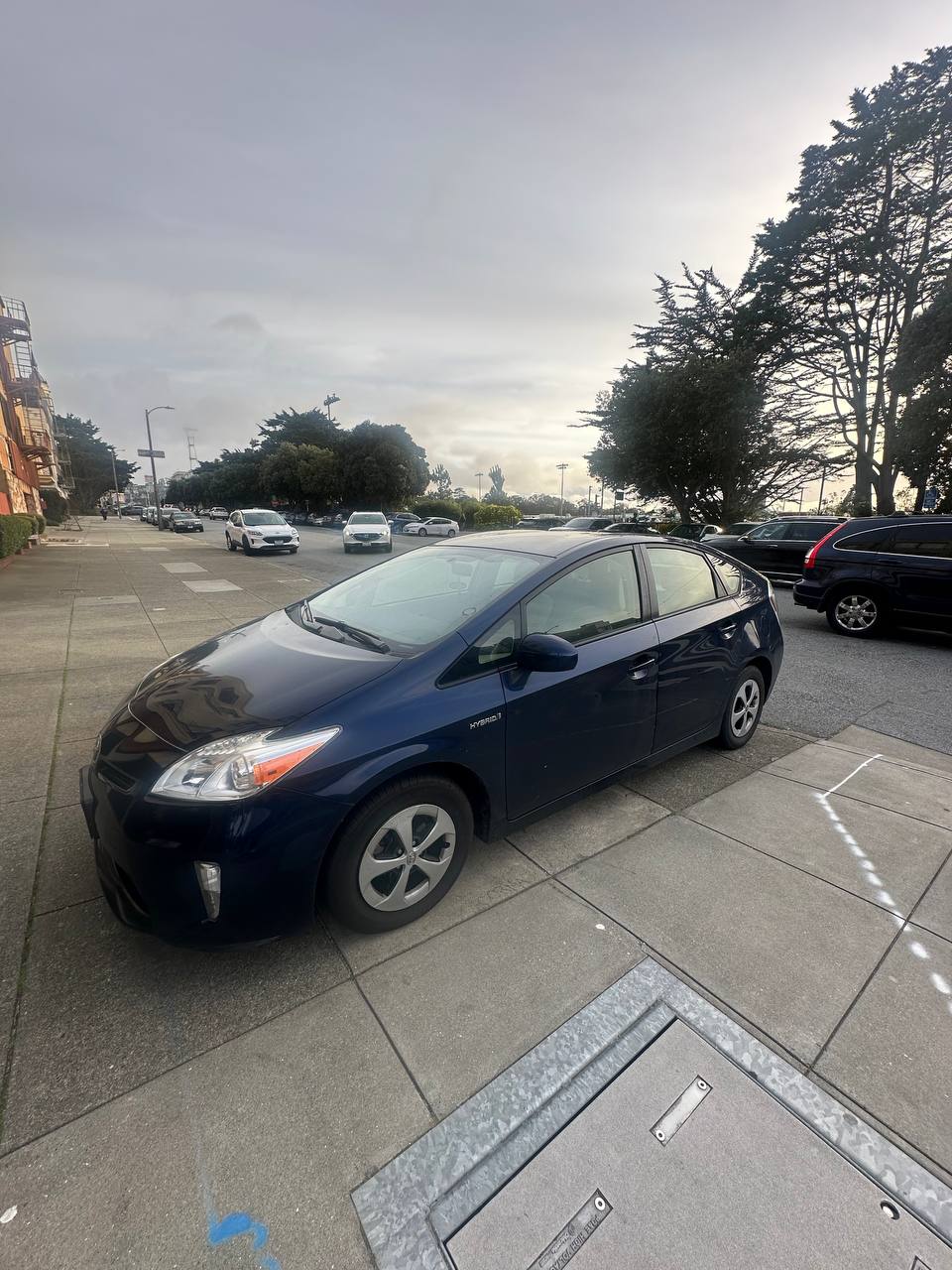 2012 Toyota Prius Hybrid Advanced Hatchback