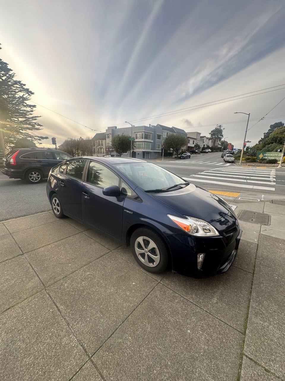 2012 Toyota Prius Hybrid Advanced Hatchback
