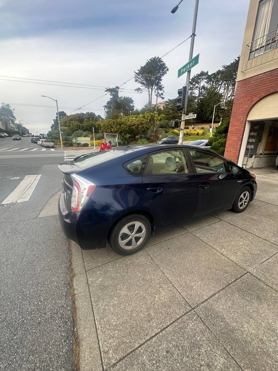 2012 Toyota Prius Hybrid Advanced Hatchback