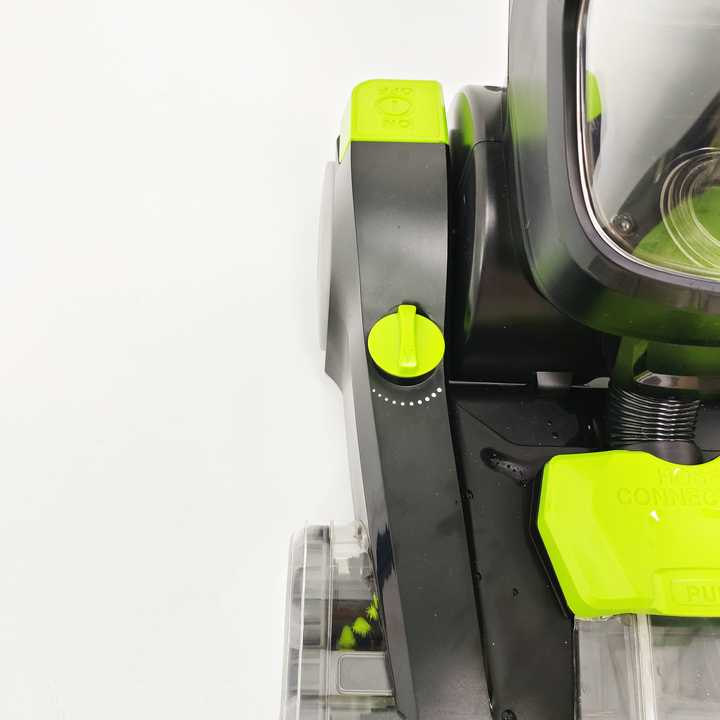 Teppichreiniger mit Nasssaugfunktion für Zuhause oder im Büro  //  Carpet cleaner with wet vacuum function for home or office use