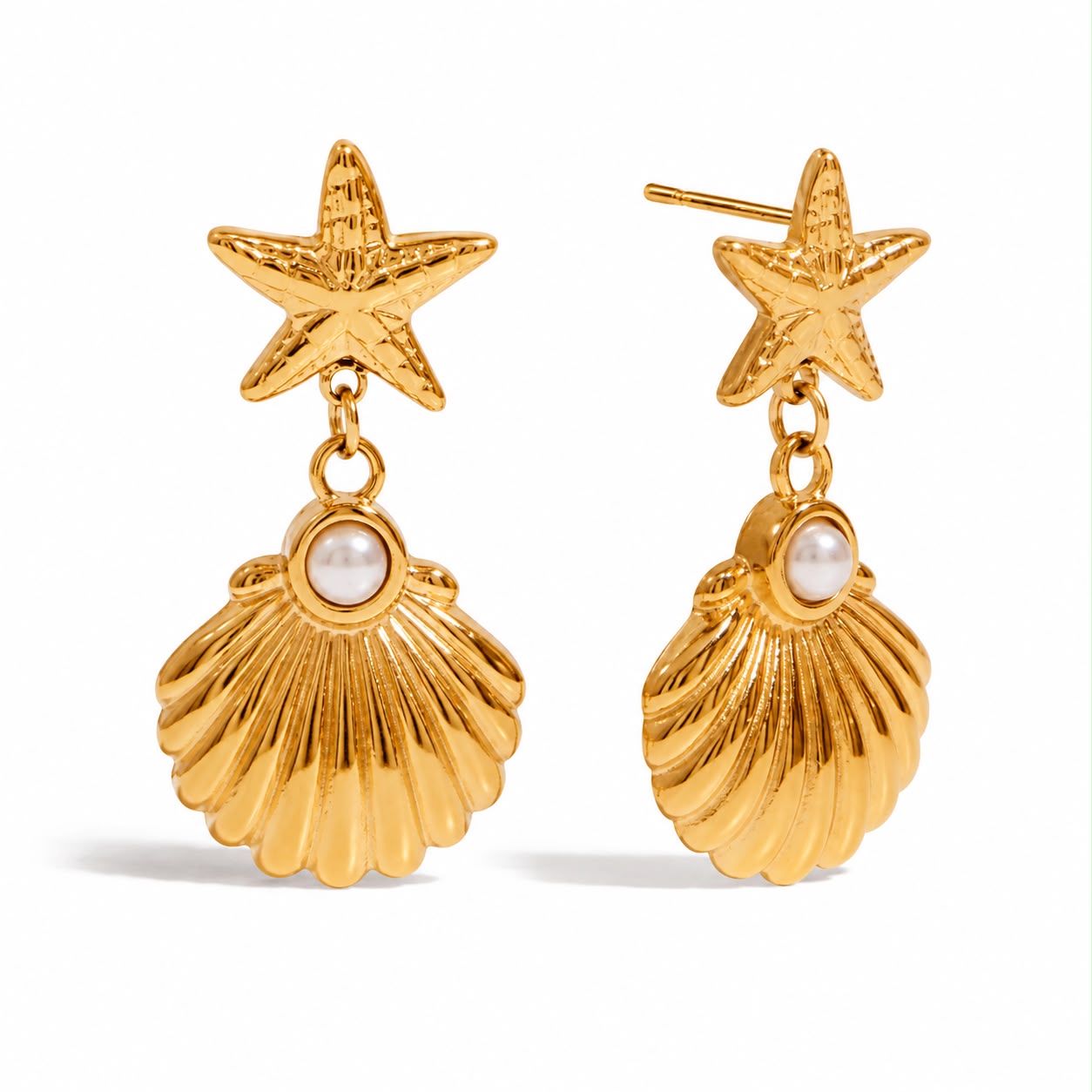 Aretes Estrella y Concha Dorados