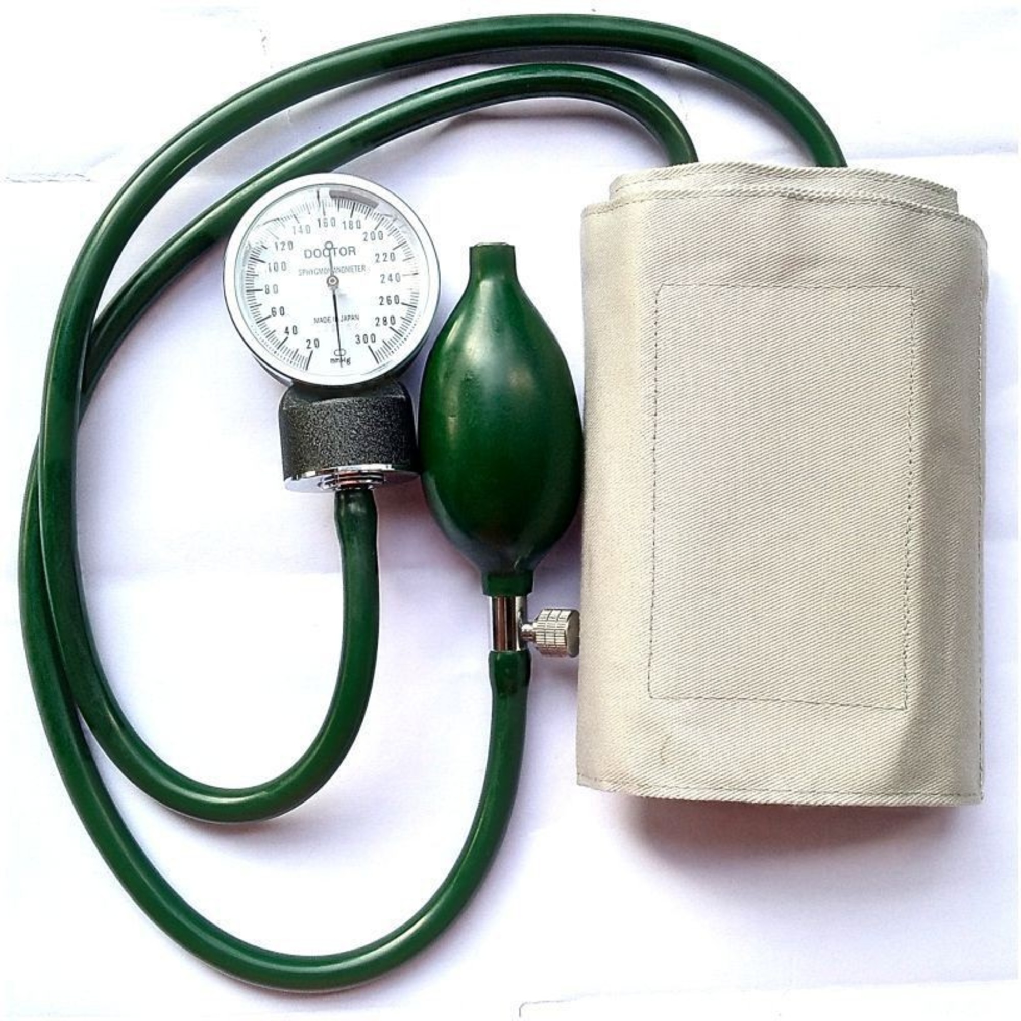 Agarwals Doctor Aneroid Sphygmomanometer BP Monitor Machine Manual Made In Japan Original