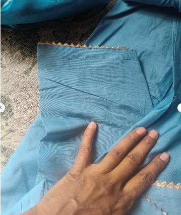 Women's Embroidered Kurta