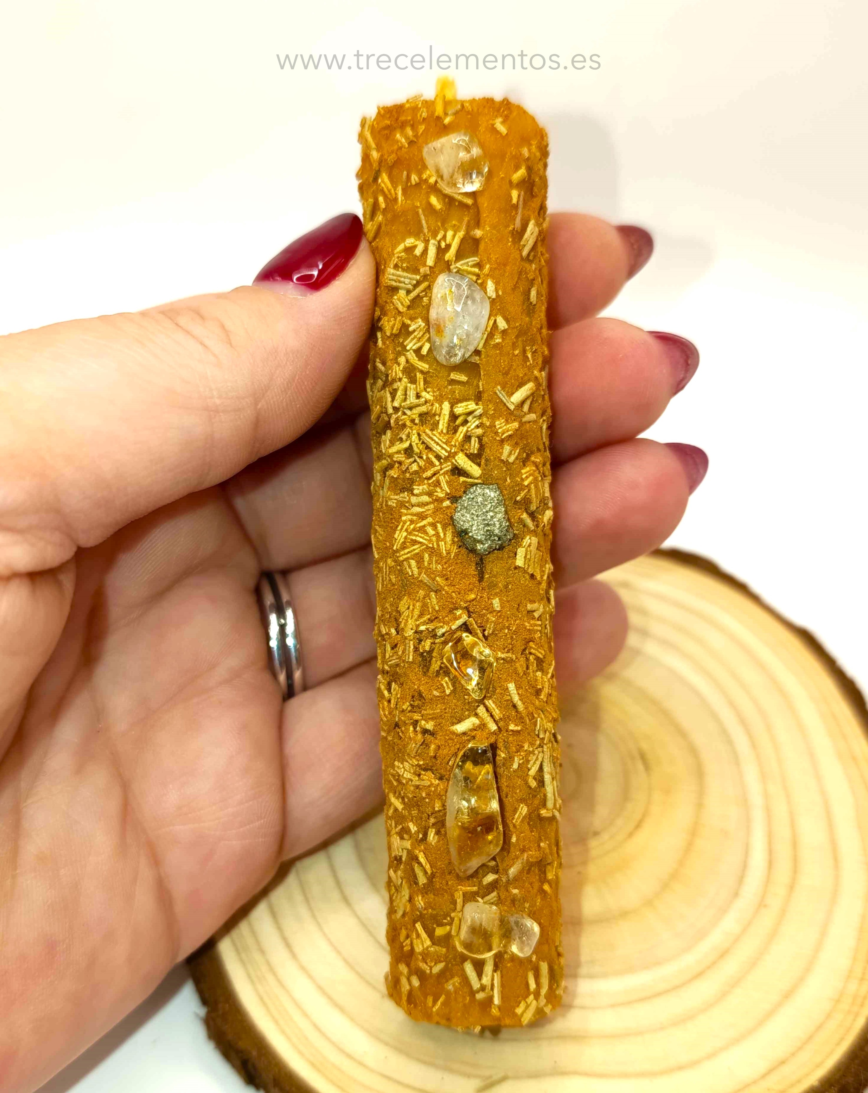 Vela Ritual de Prosperidad y Abundancia consciente - Cera de abeja · Canela · Romero · Pirita · Citrino