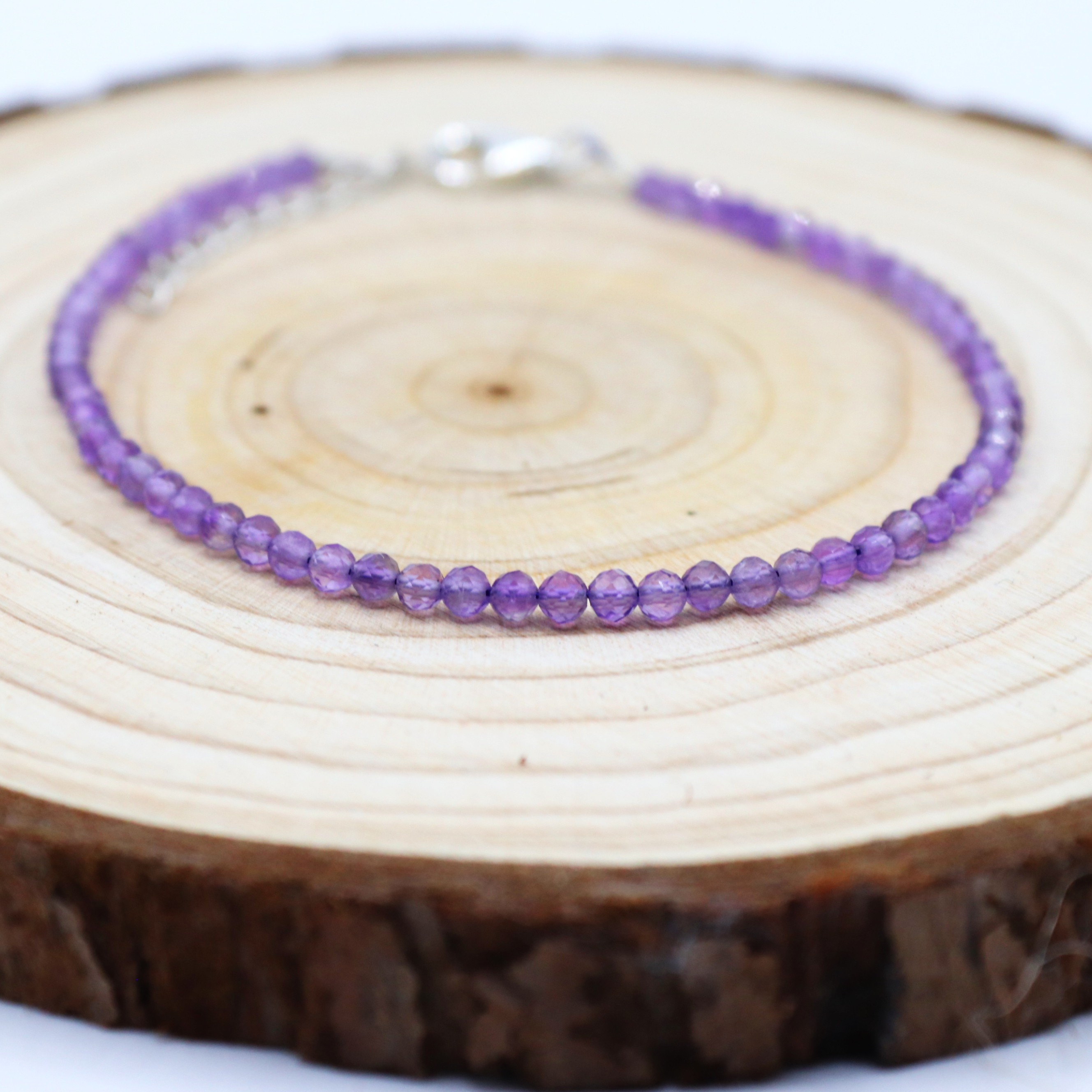 Pulsera Plata y Amatista 2 mm Facetada – Calma · Intuición · Protección Espiritual