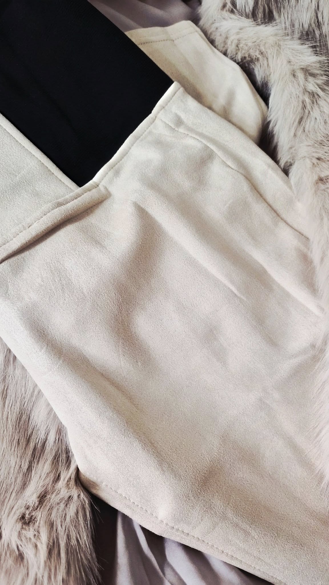 Pantalon Slim Femme Taille Haute Effet Velours, Élégance & Chaleur pour l’Hiver