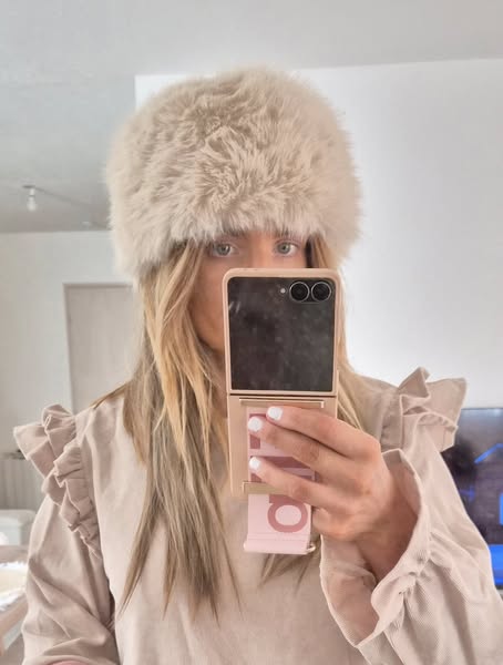 Chapeau en fausse fourrure beige Times square