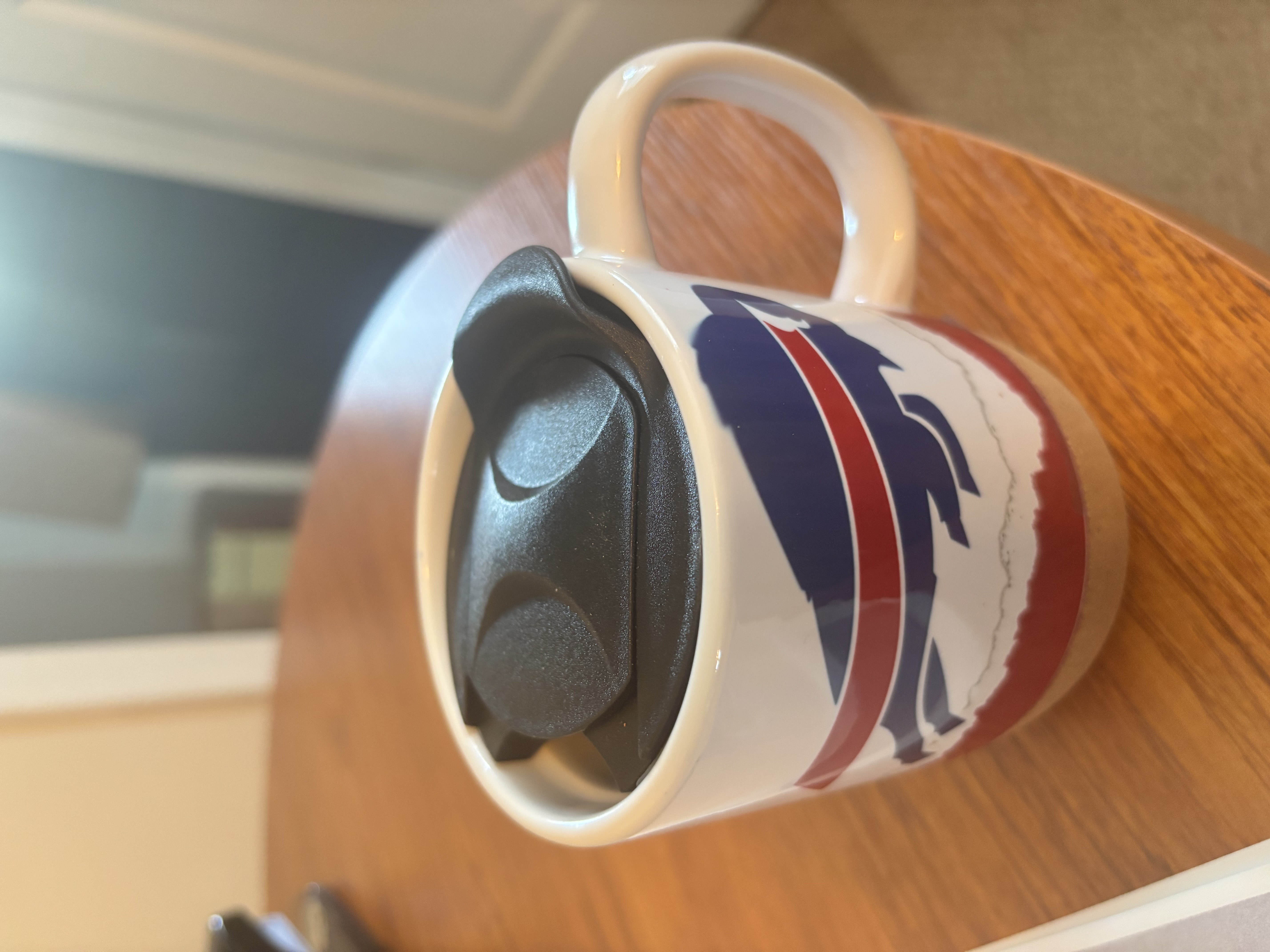 Buffalo Bills Coffee Mug with Travel Lid