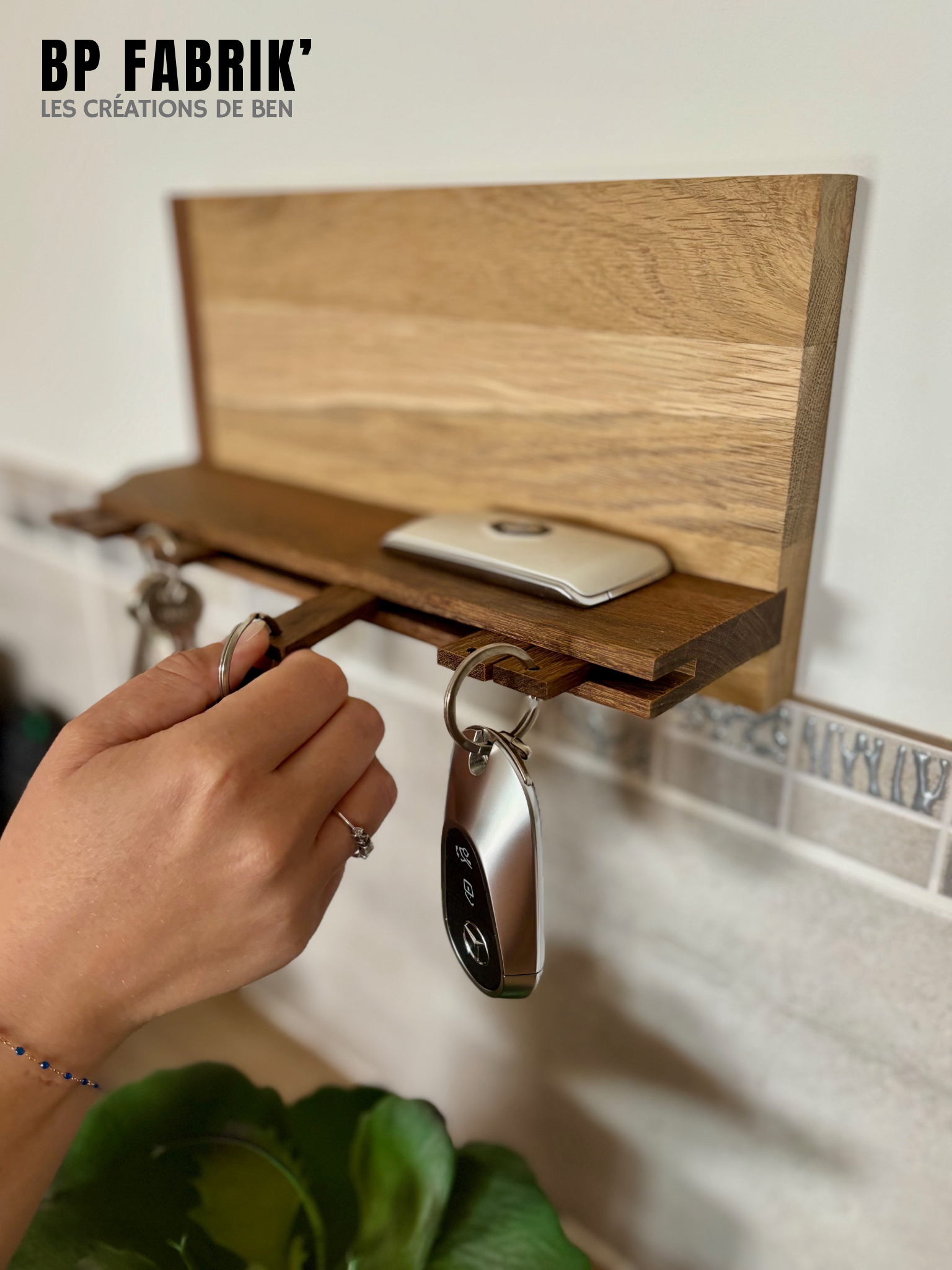 Support mural à clés : " L'accessible "