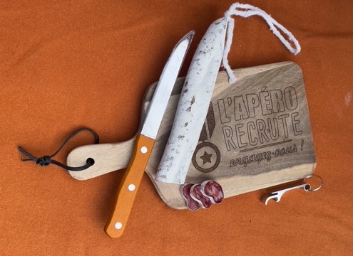 Kit apéro en acacia – La tradition revisitée avec style