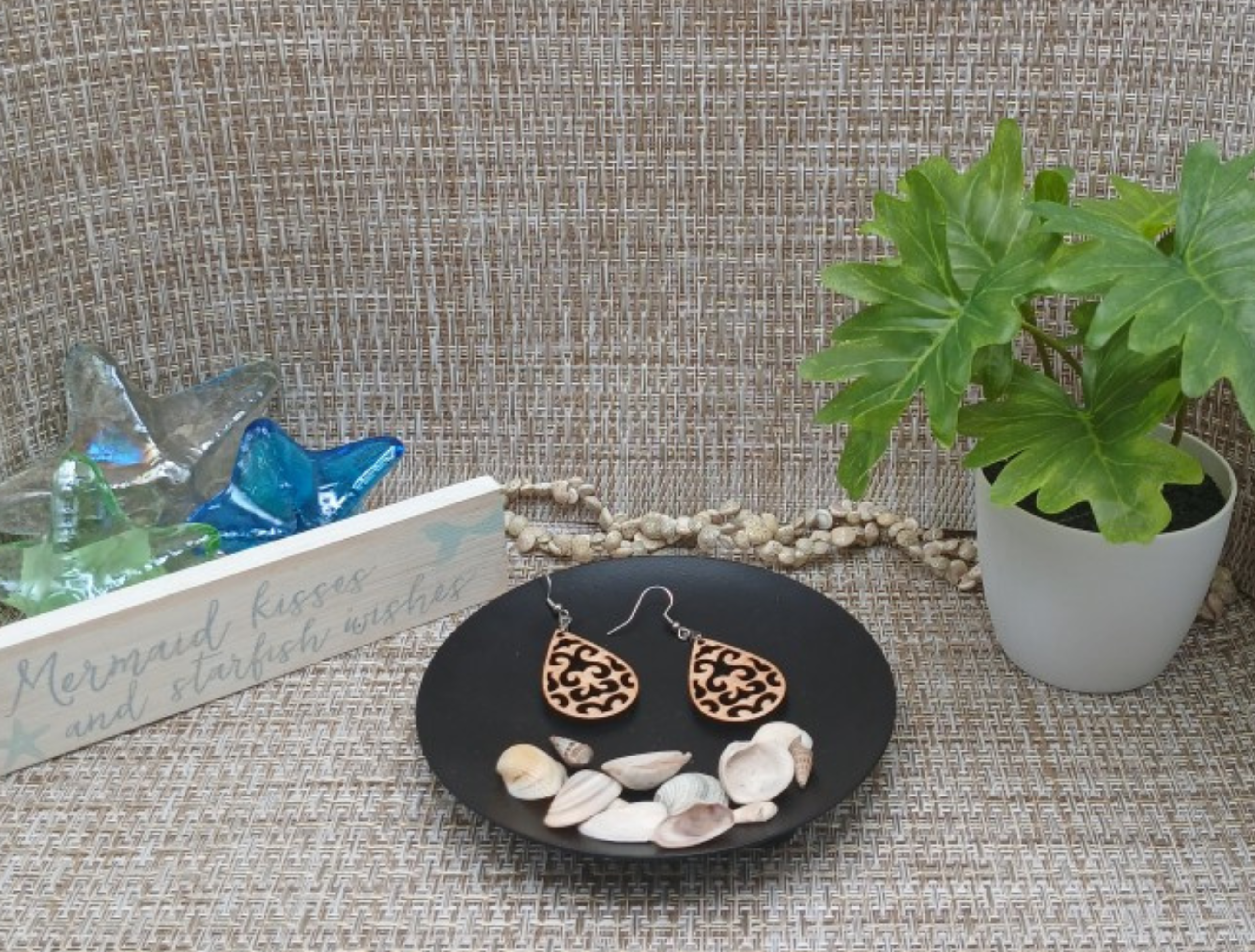 Wooden Teardrop Dangle Earrings 