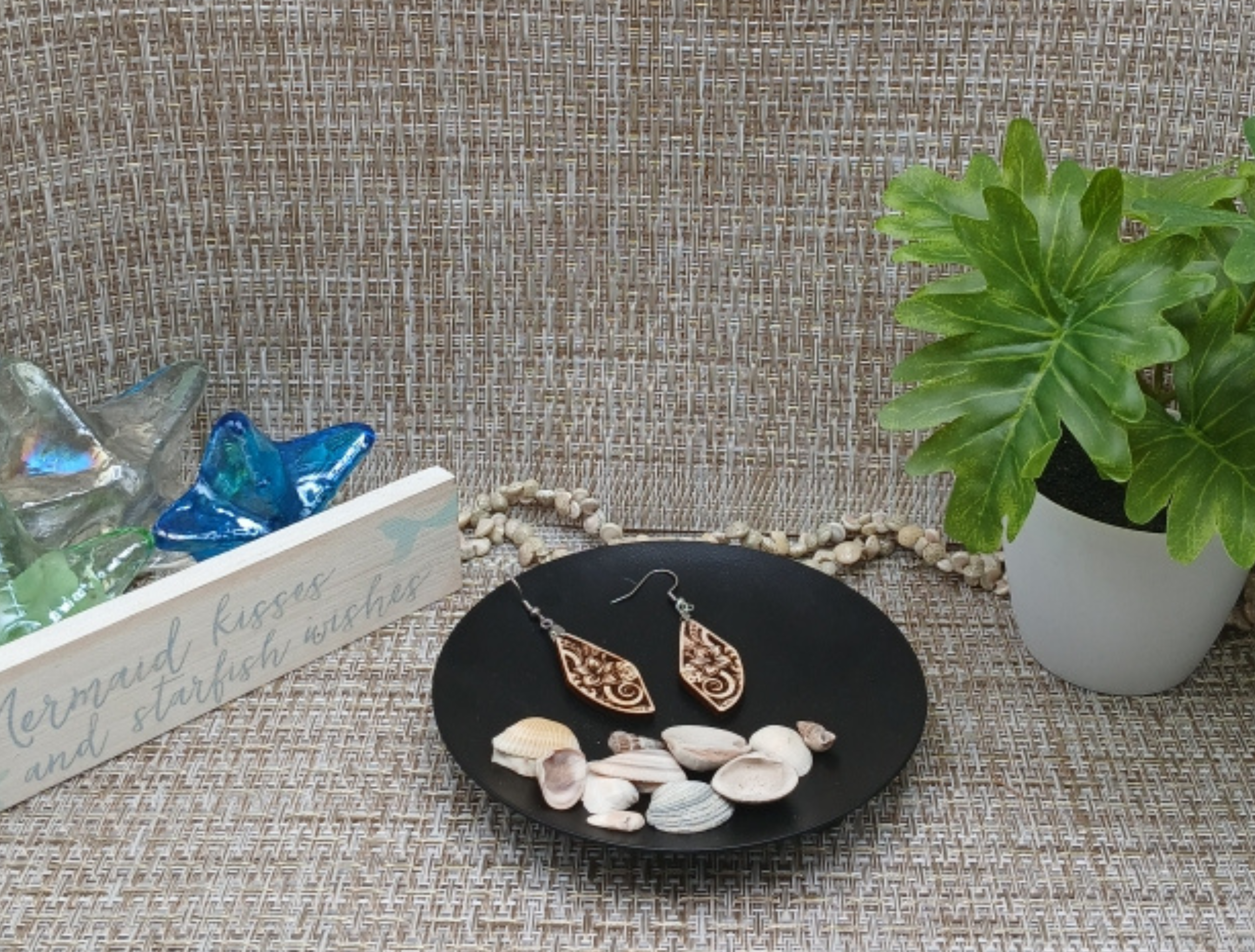 Hawaiian Hibiscus Earrings