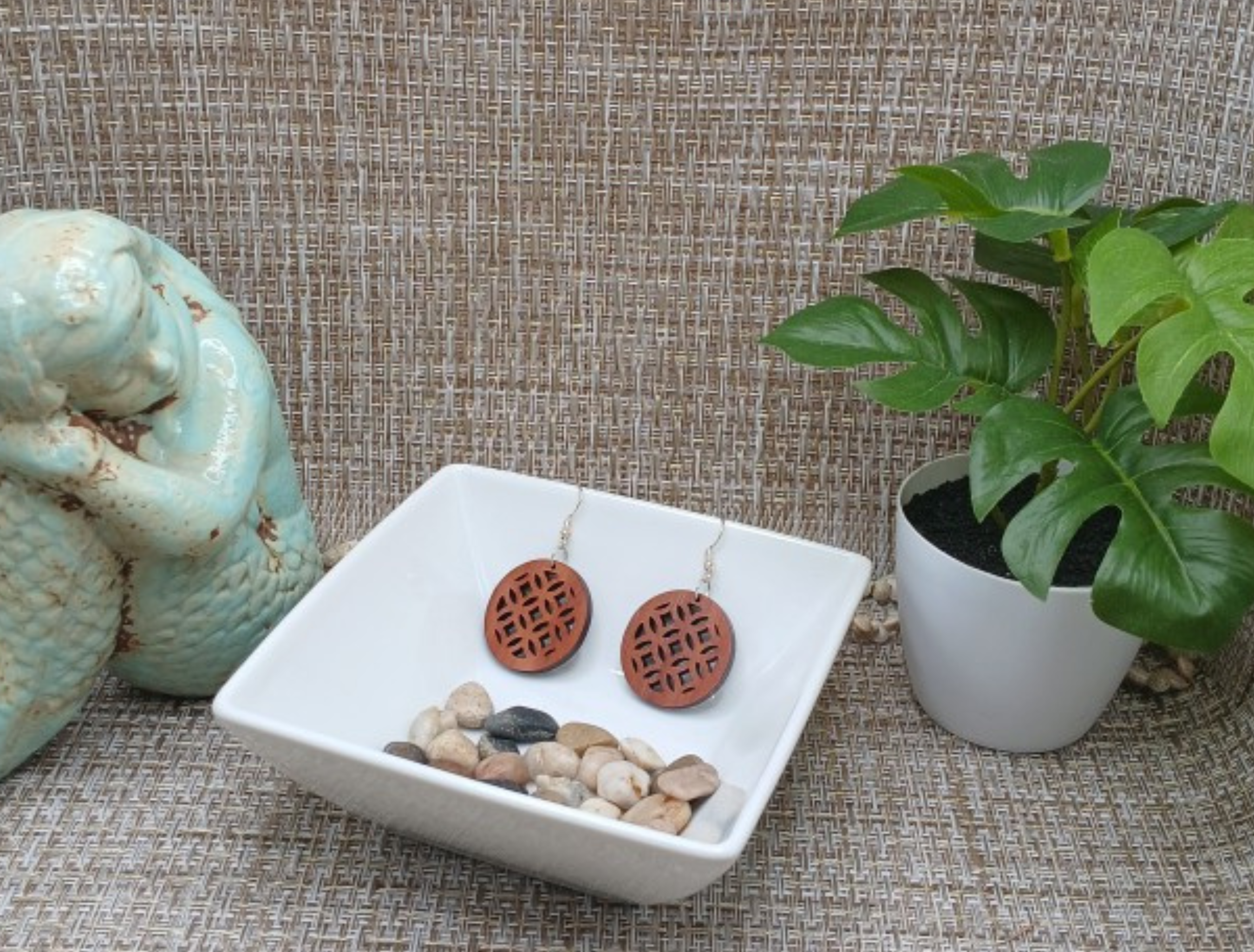 Round Geometric Dangle Earrings