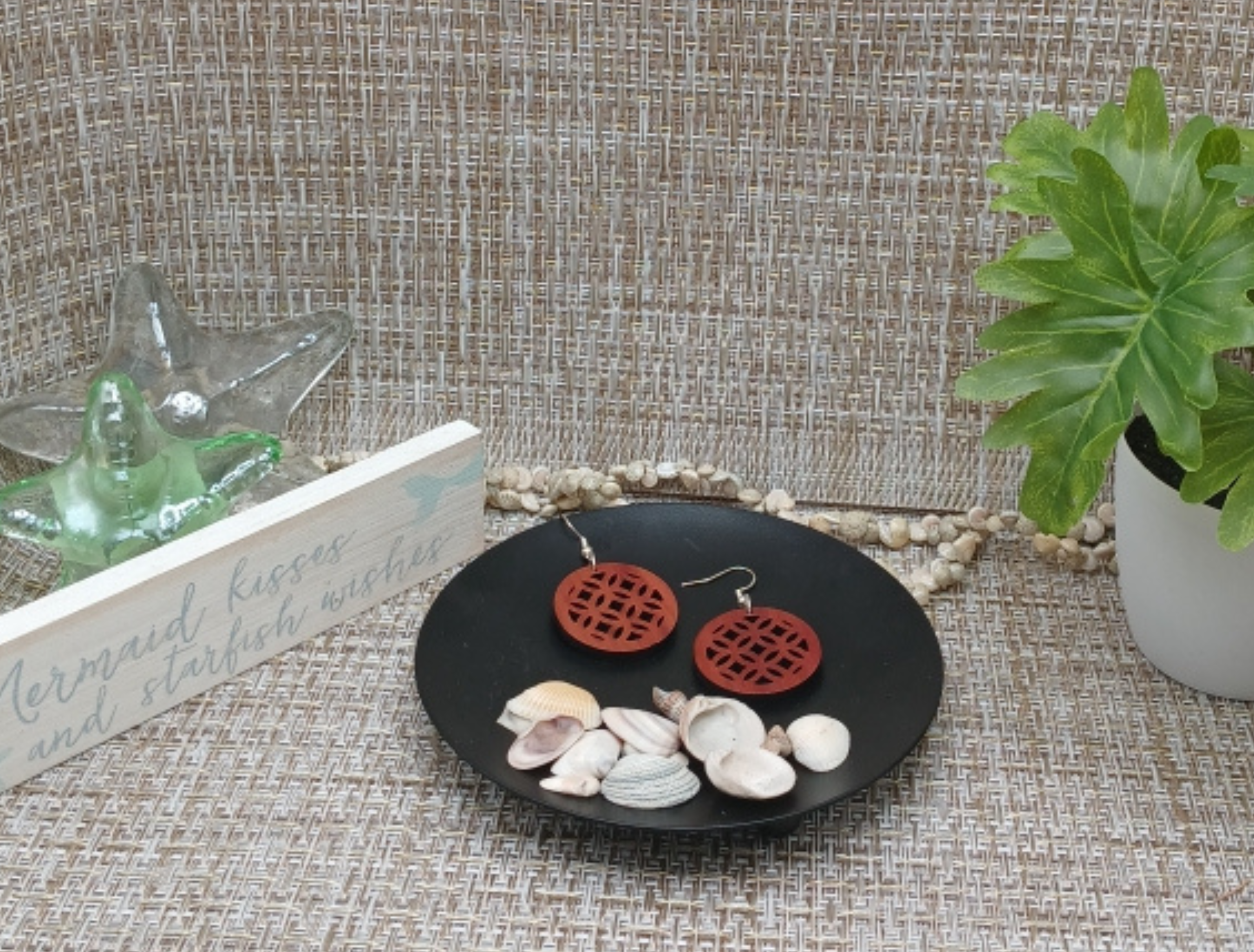 Round Geometric Dangle Earrings