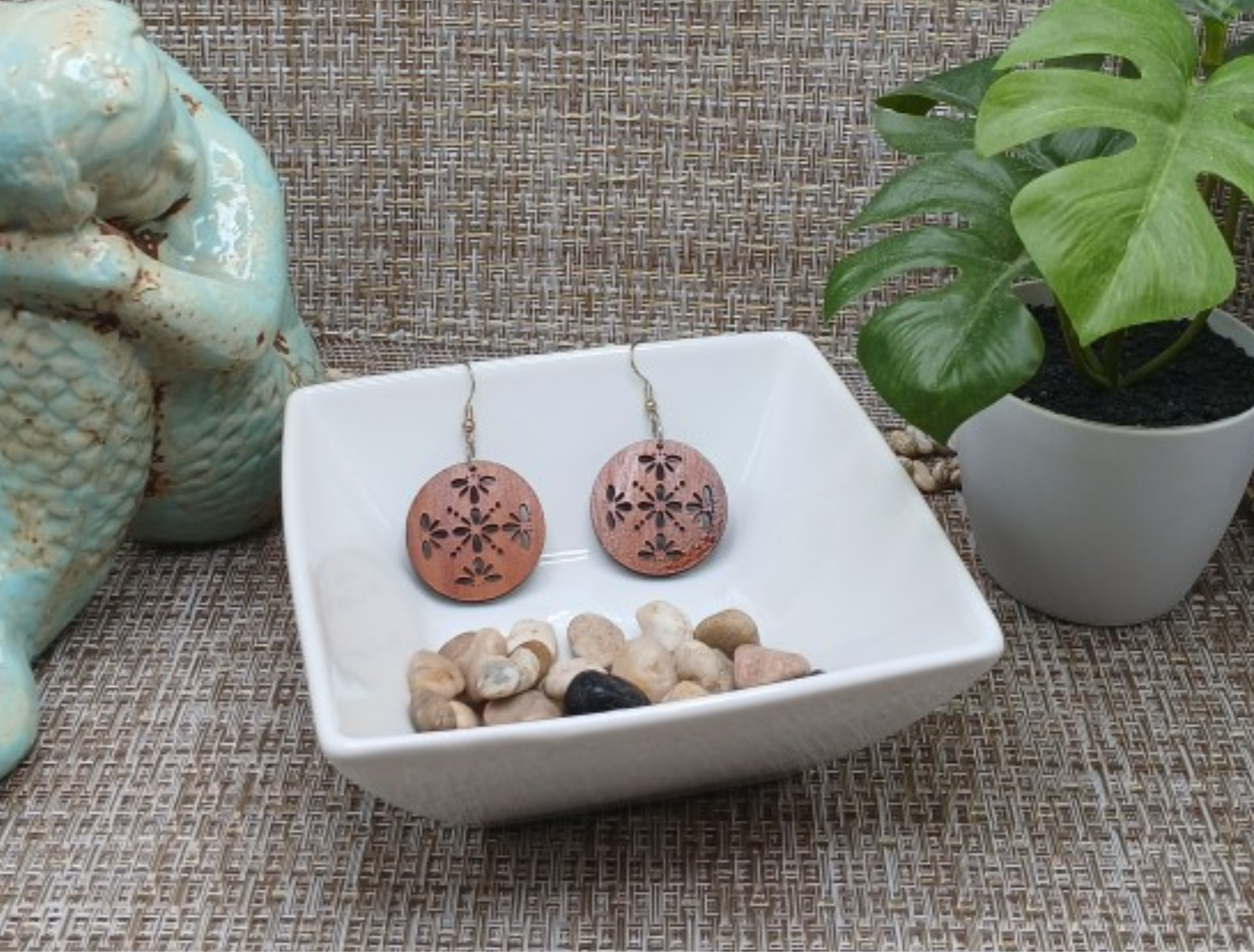 Round Geometric Dangle Earrings