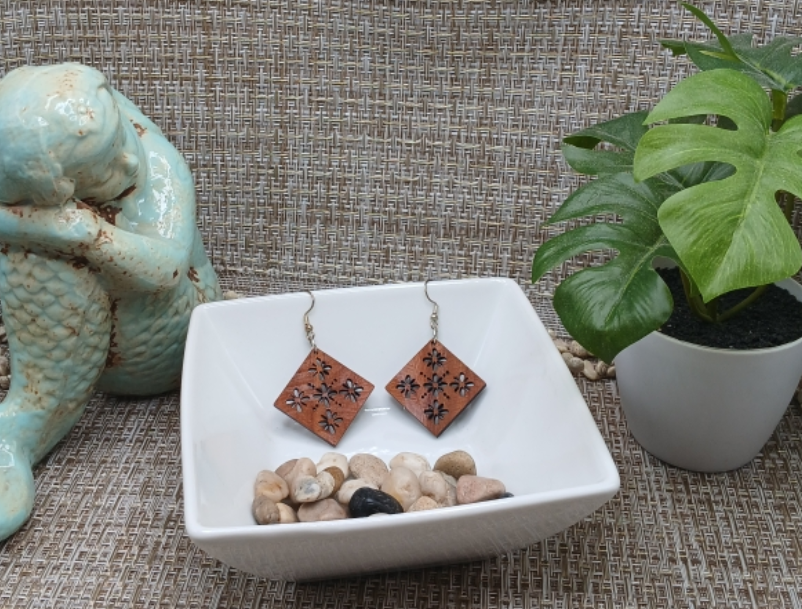 Geometric Dangle Earrings
