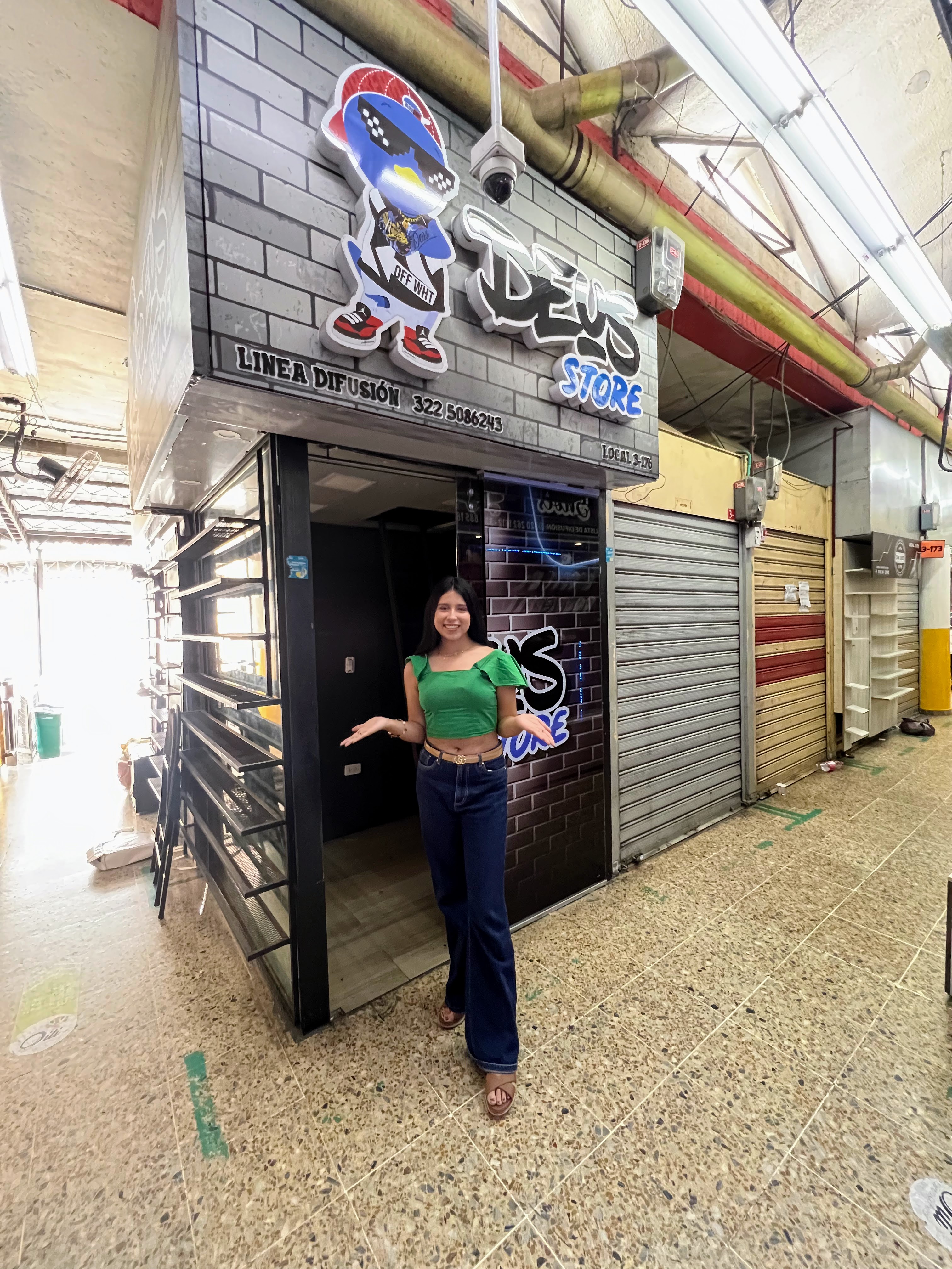 ESTRATÉGICO LOCAL EN C.C. EL OITI 2.77 METROS PARA TU EMPRENDIMIENTO, SUPER OFERTA 70 MILLONES RAYA