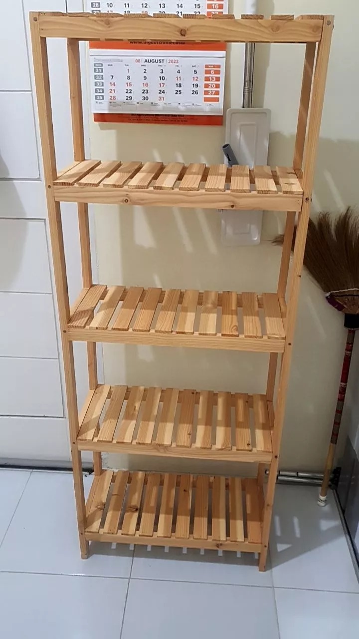 Rak Kayu Serbaguna