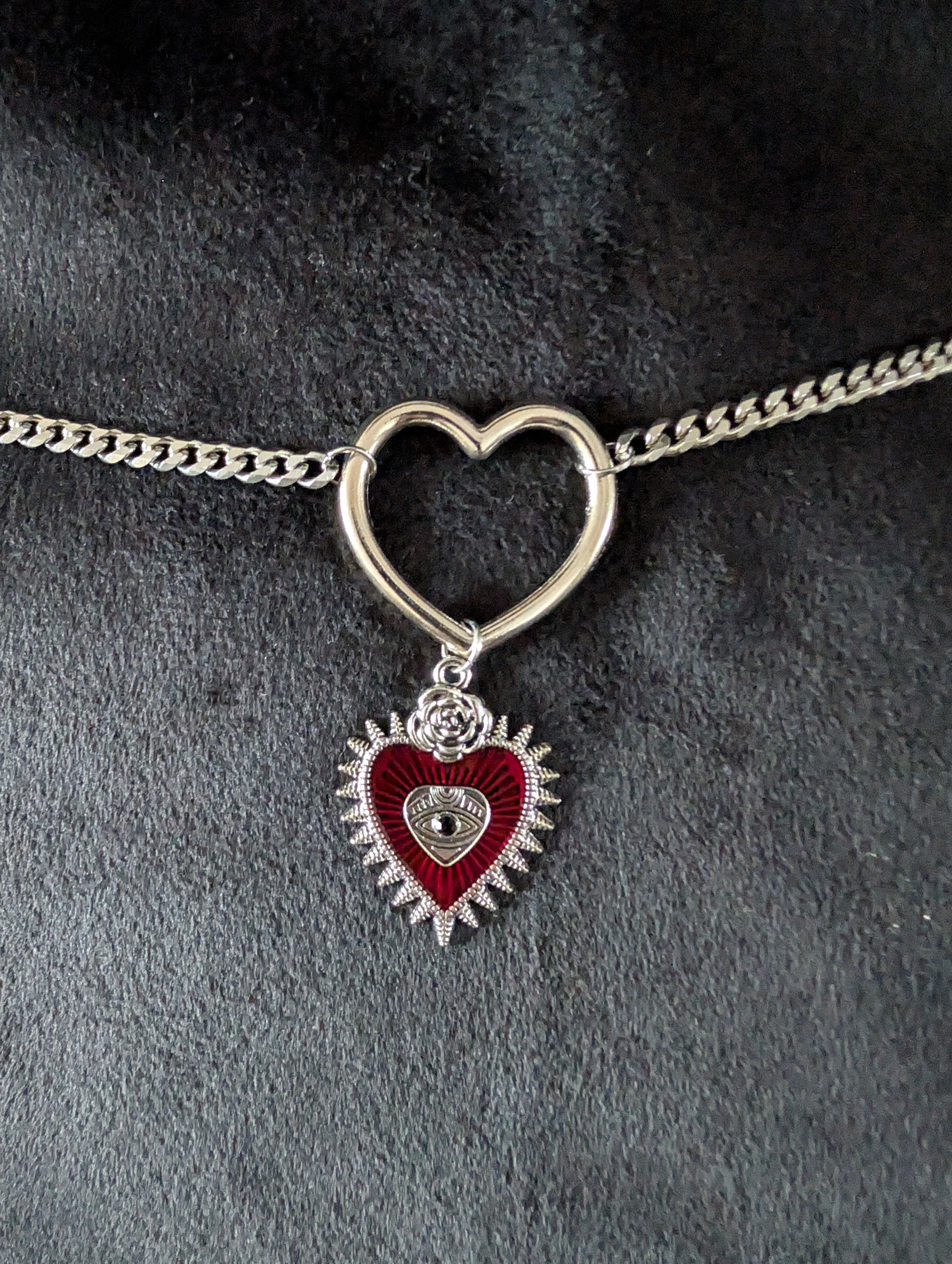 The Hearts Protector Necklace 2.0