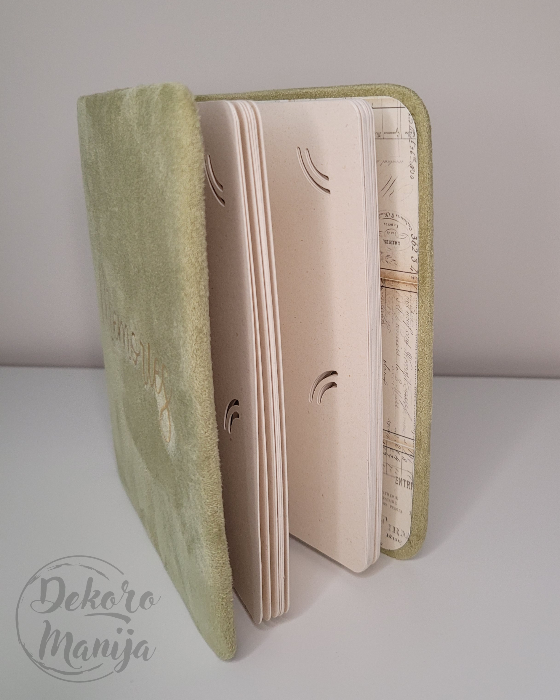 Mini albumas "Memories"