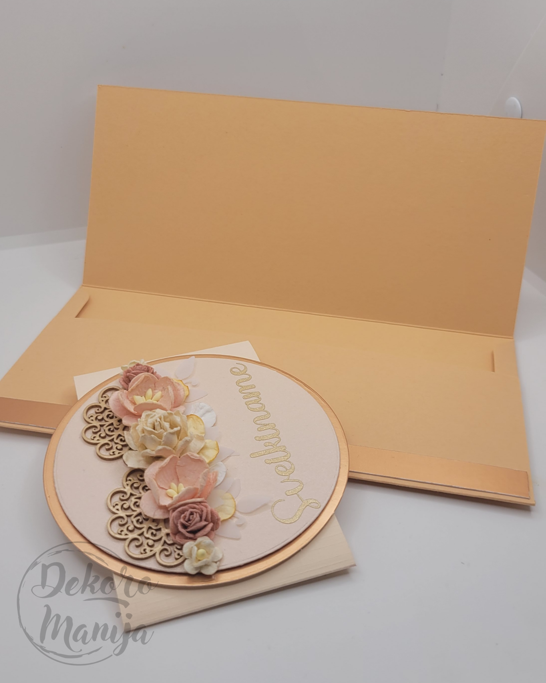 Vokelis "Sveikiname"