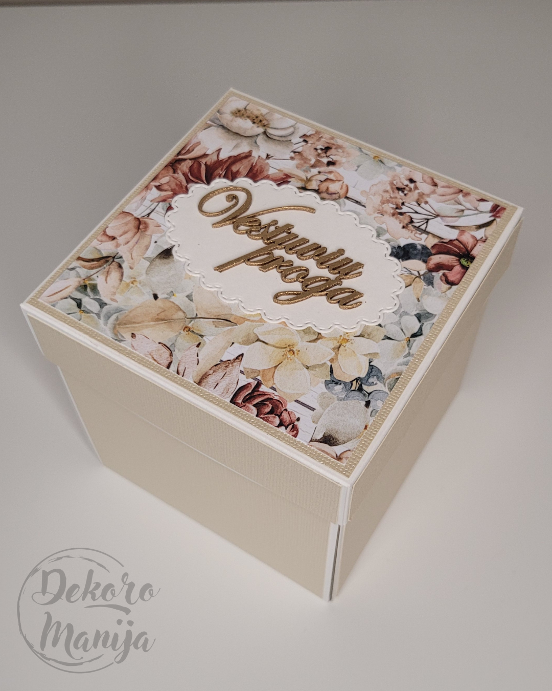 Išskleidžiama dėžutė