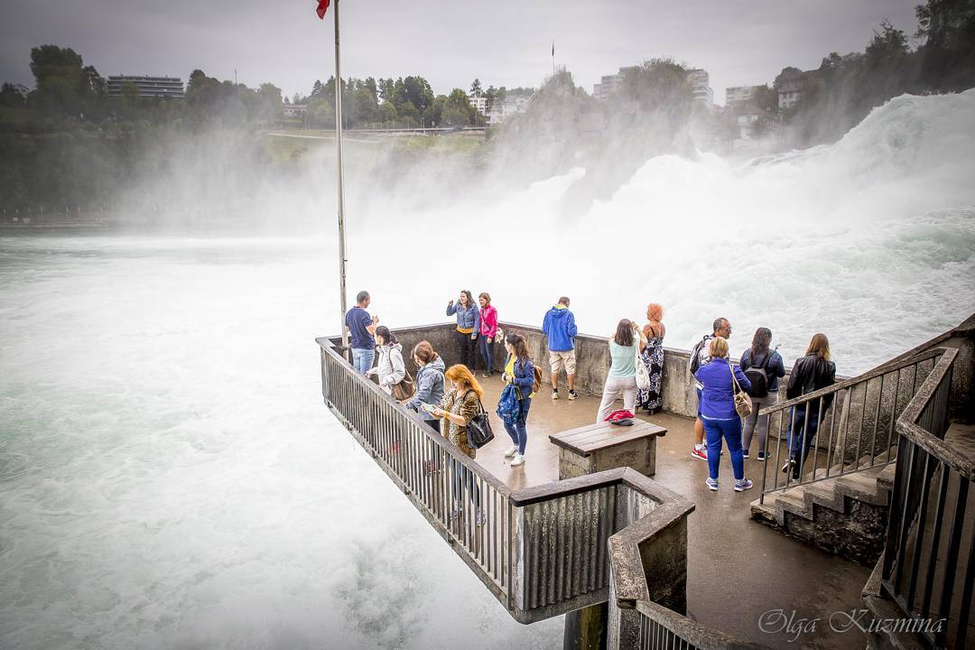 17/05/26 -  ZURIGO & RHEINFALL: ELEGANZA SVIZZERA E CASCATE MAESTOSE!