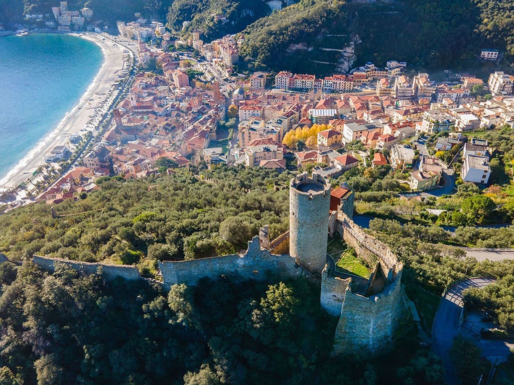 05/07/26 - NOLI, DOVE INIZIA IL MARE DELL’ESTATE!