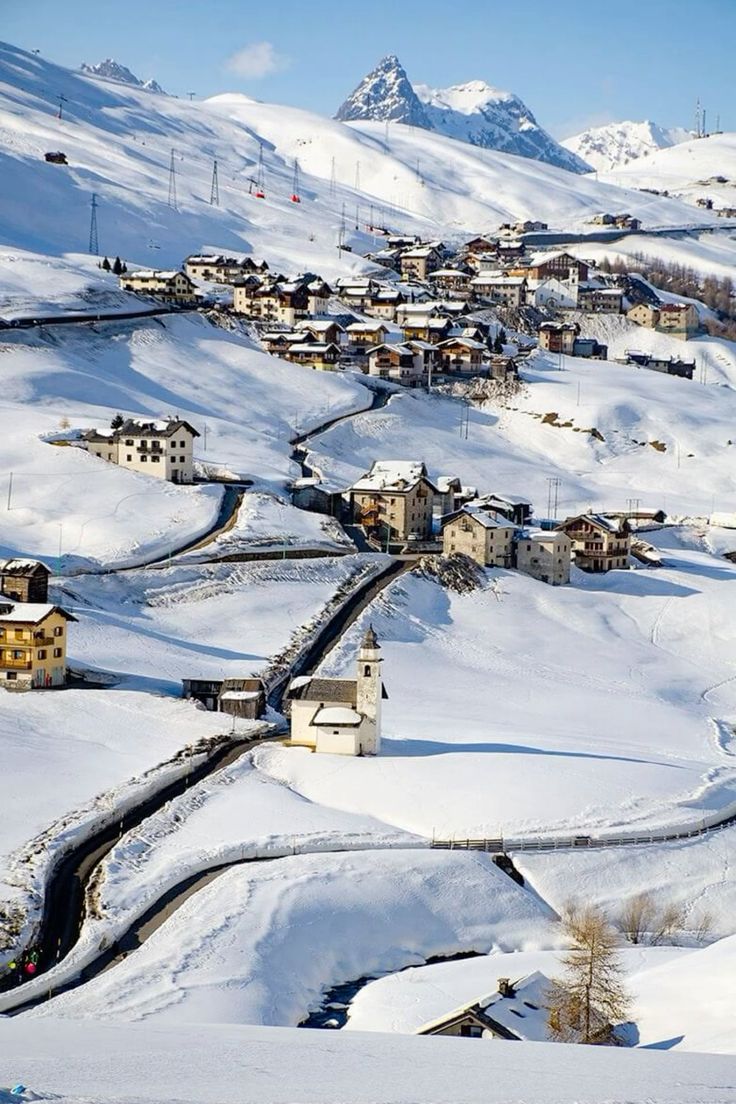 06/12/25 - LIVIGNO: NATALE TRA LE MONTAGNE E LA MERAVIGLIA