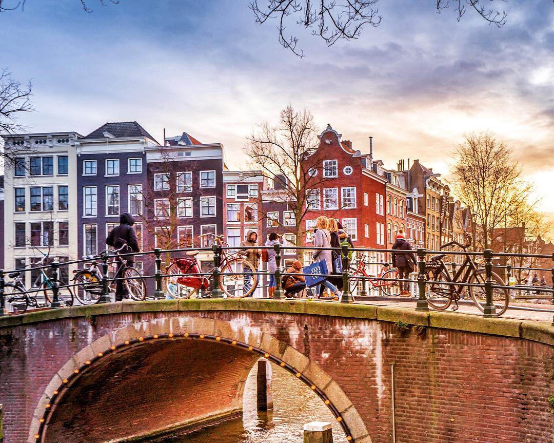 DAL 02 al 07/08/26 - TOUR 4 GIORNI: AMSTERDAM, VILLAGGI OLANDESI, BRUGES E BRUXELLES