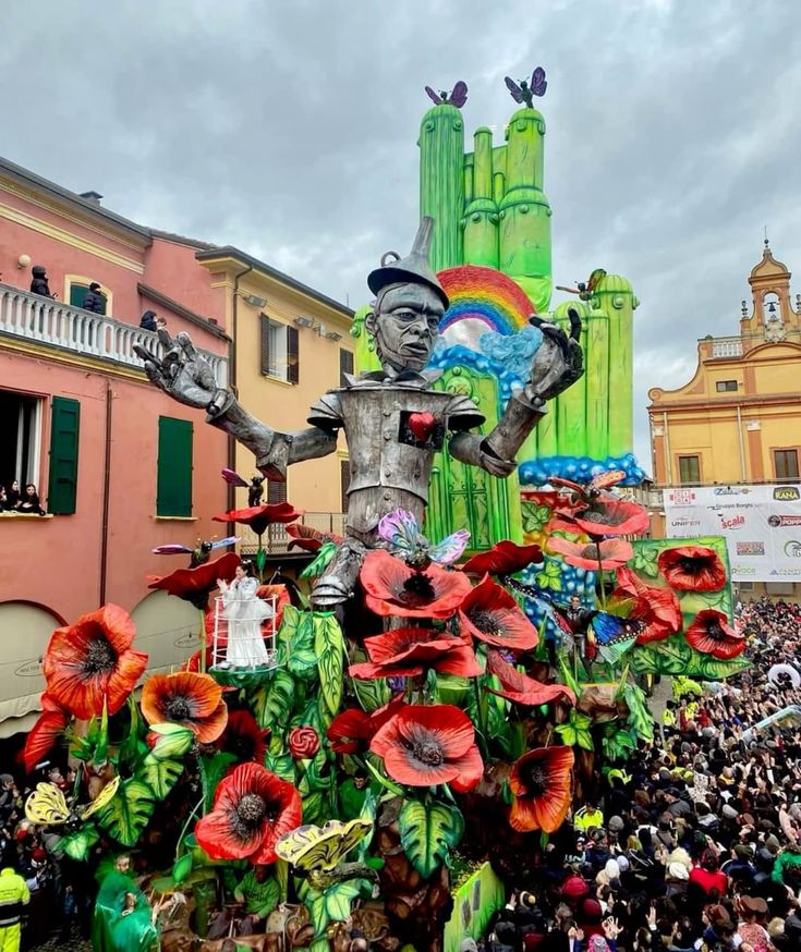 01/03/26 - Carnevale di CENTO: una giornata tra carri giganti e allegria!