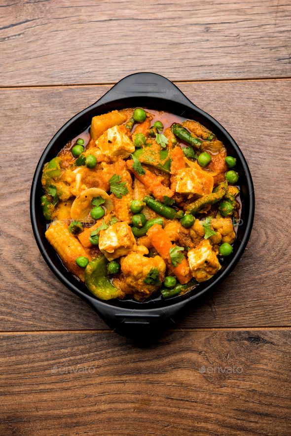 SMOKY VEG KOLHAPUR