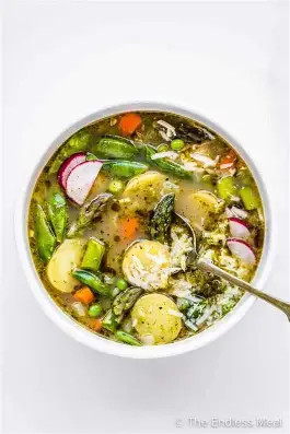 SPRING MINESTRONE SOUP