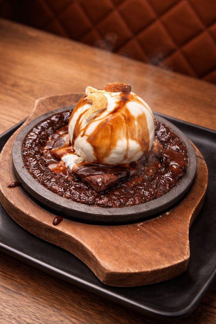 SIZZLING BROWNIE