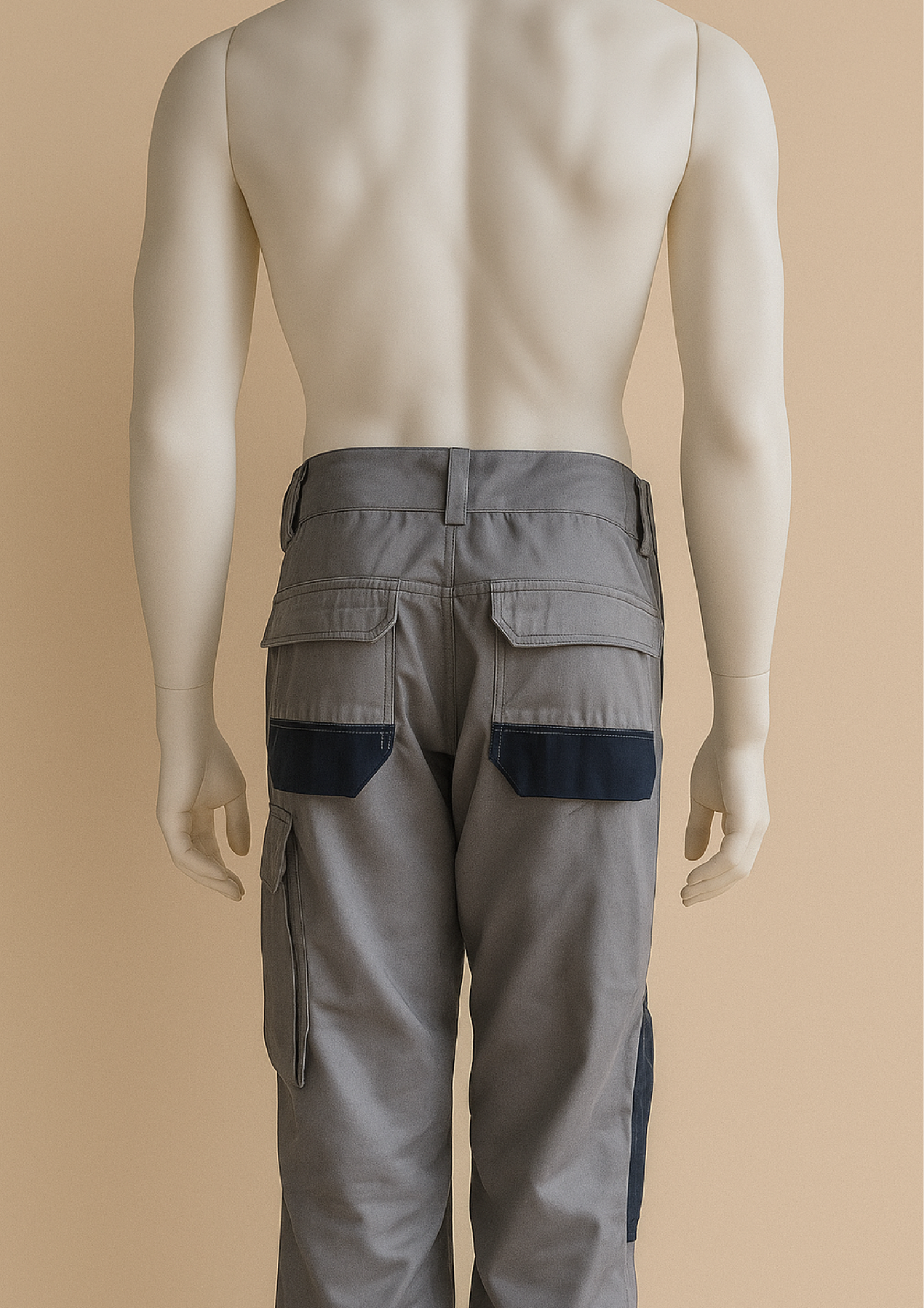 Pantalon robuste avec poches multiples