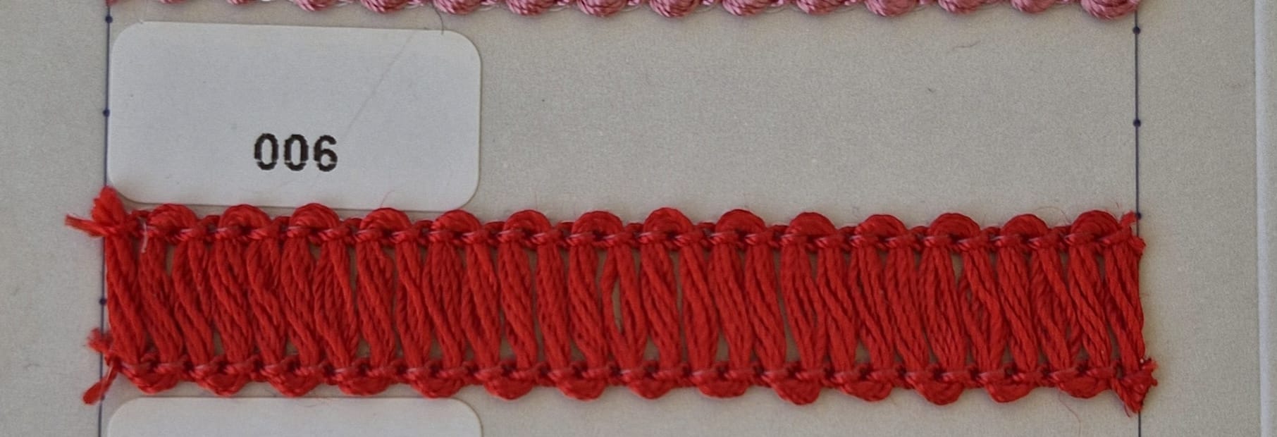 IB0006 Madeja de seda rojo