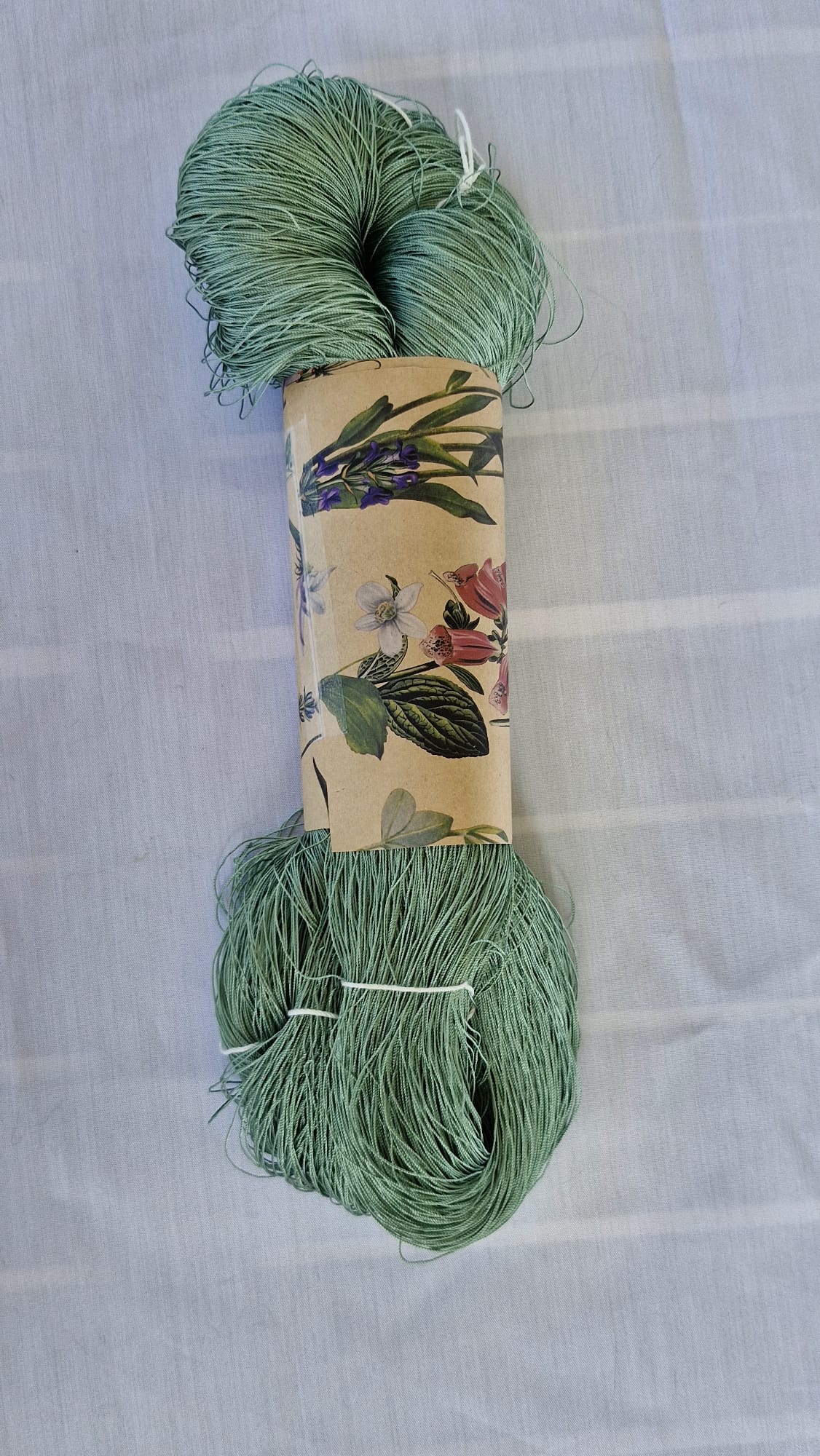 IB0119 Madeja de seda