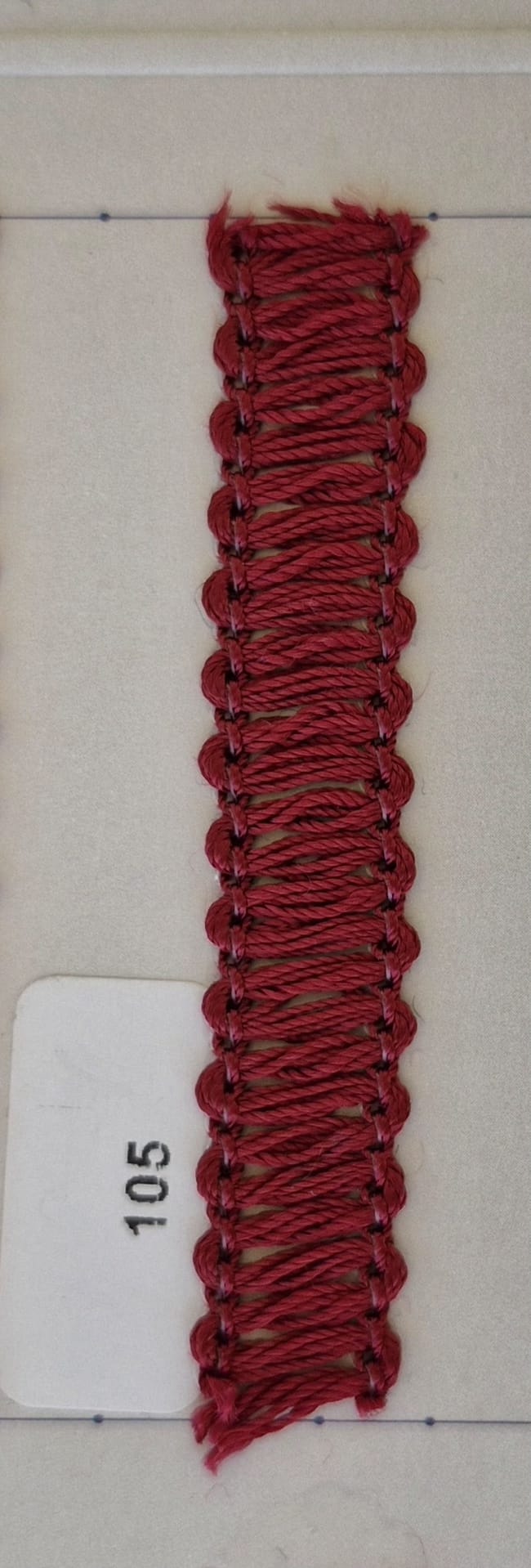 IB2243 Madeja de seda buganvilla fuerte