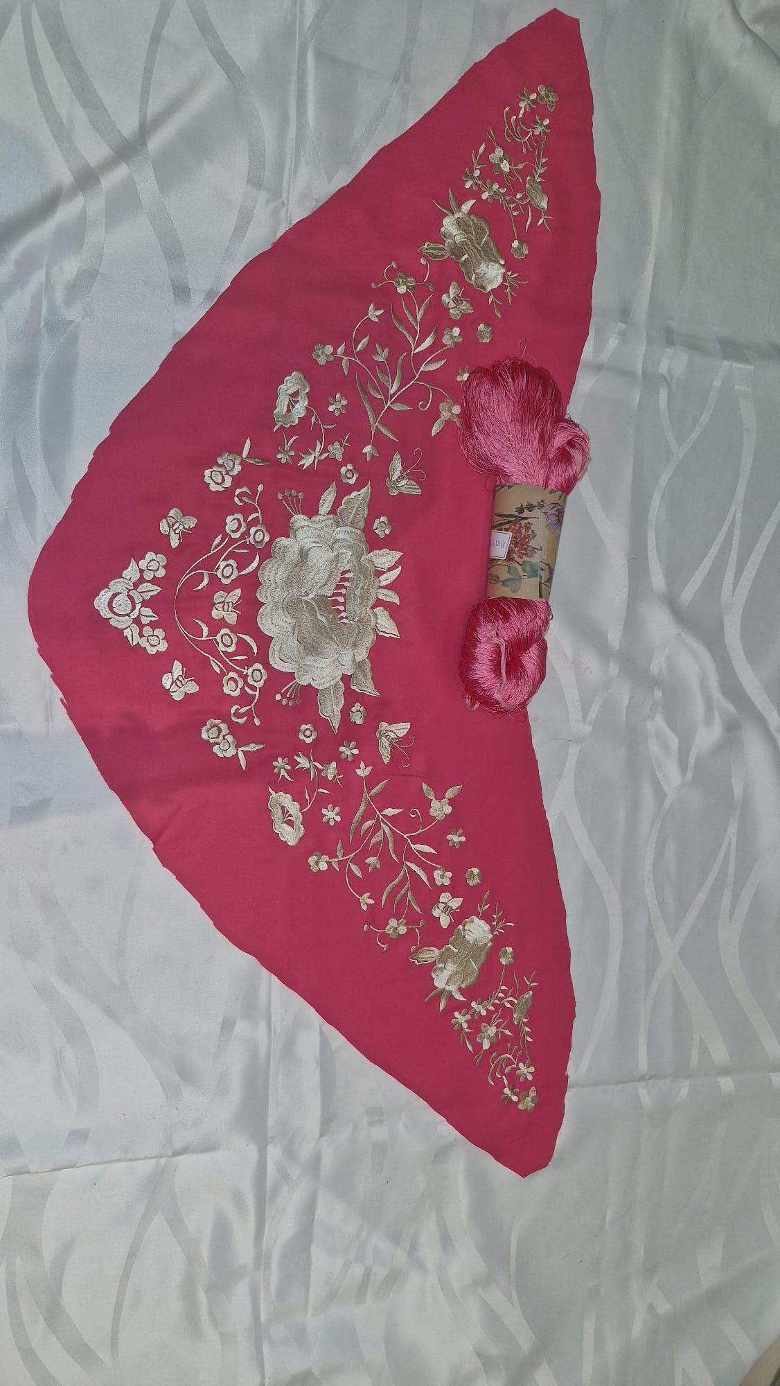 Kit mantoncillo + seda rosa chicle