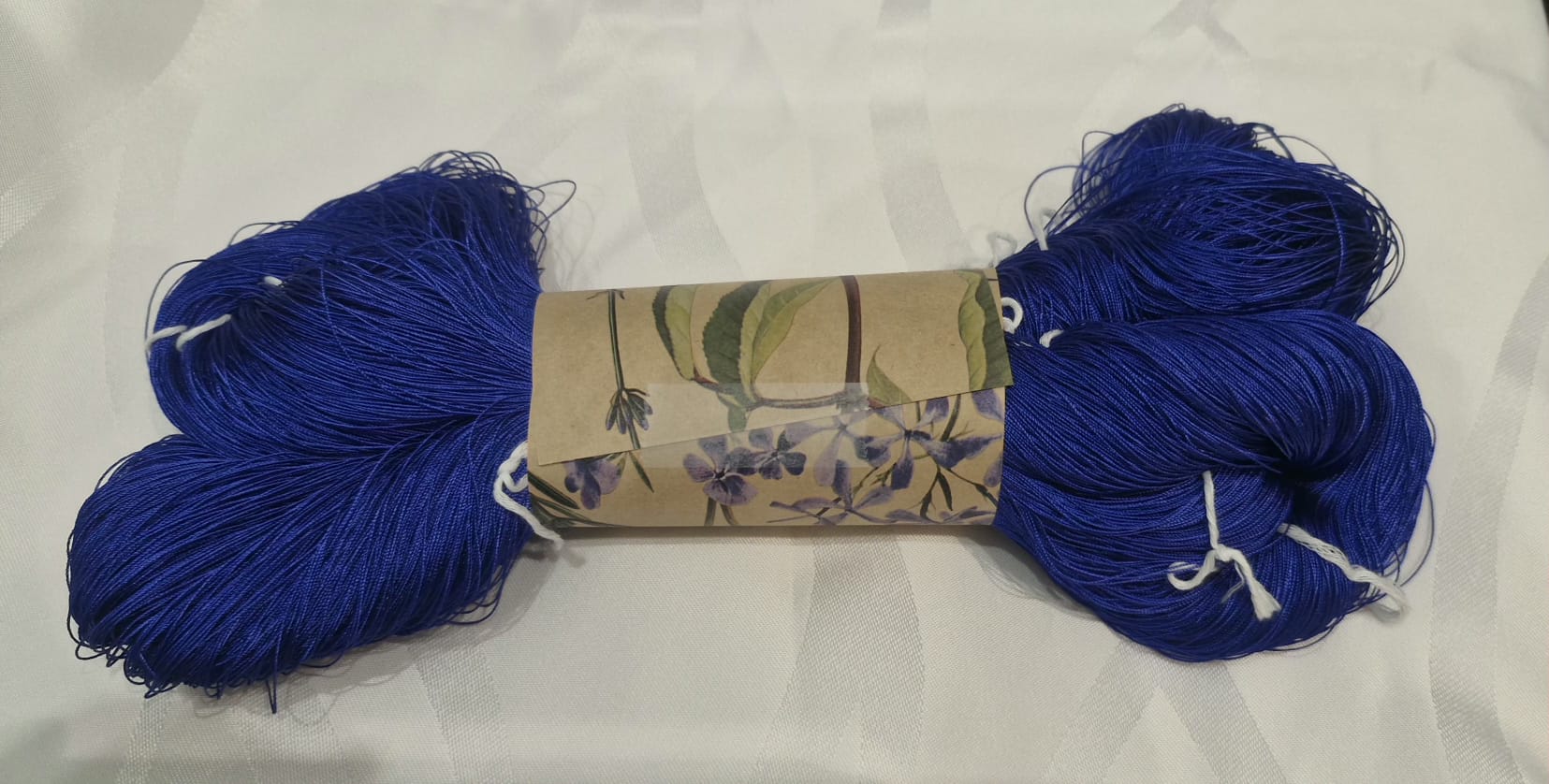 IB0680 Madeja de seda para flecar azulina