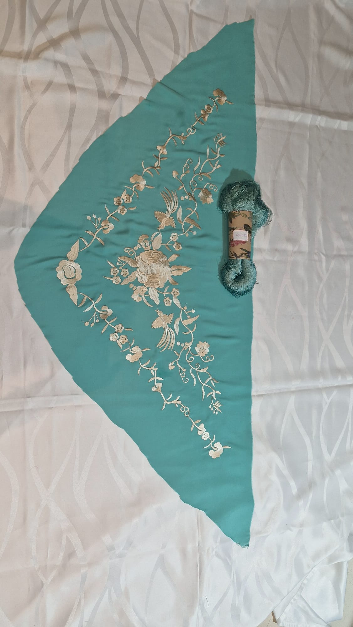 Kit mantoncillo + seda verde empolvado