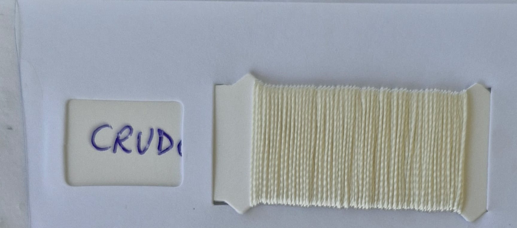 FCRUDO Madeja de seda beige