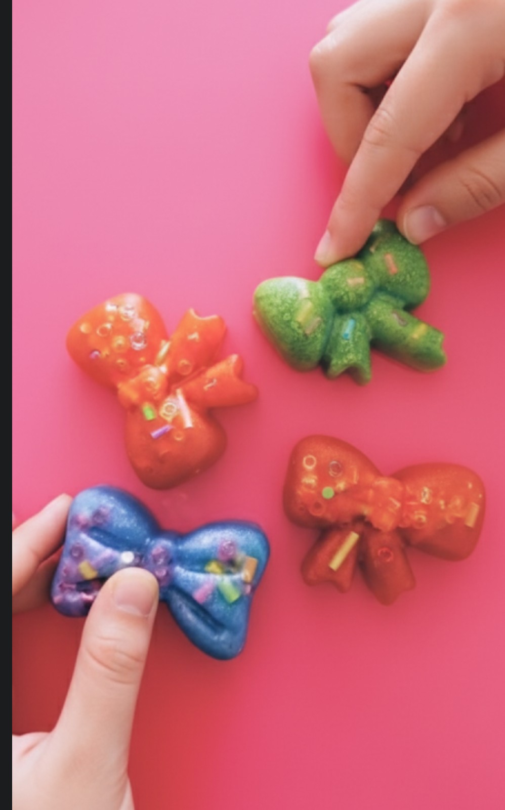 Colorful Bow Shaped Pickys