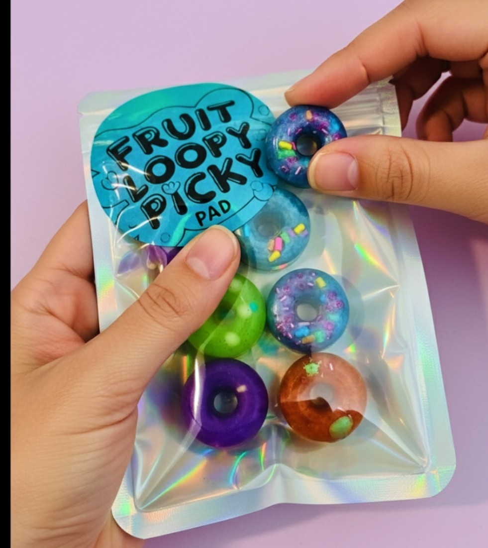 Find calm and focus with our thoughtfully designed Picky Pad, a versatile fidget