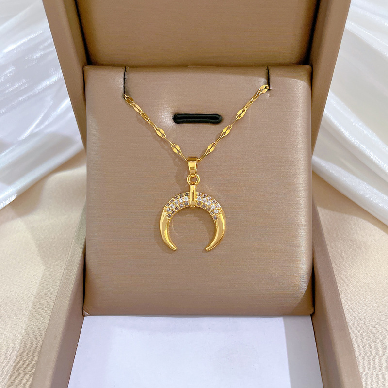 Crescent Curved Light Luxury Cross-border Banquet Wedding Necklace Women's 