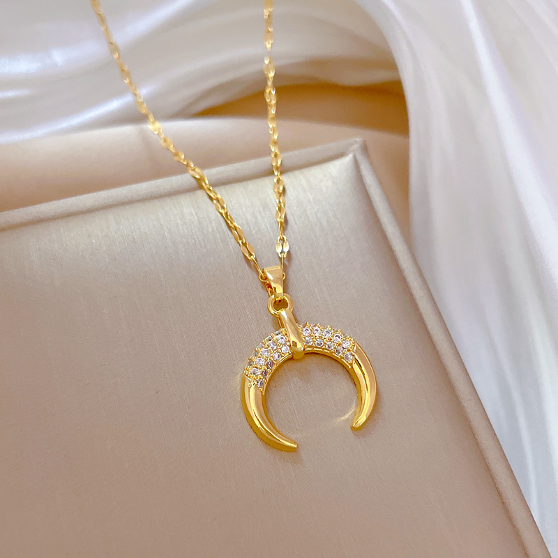 Crescent Curved Light Luxury Cross-border Banquet Wedding Necklace Women's 