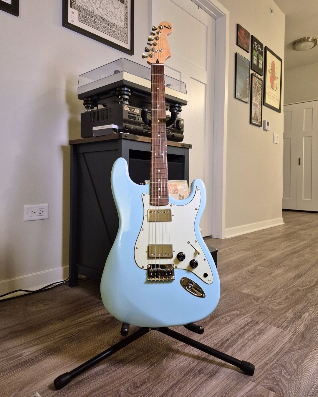 PG6 - Penguin Guitar Co - KPSS2