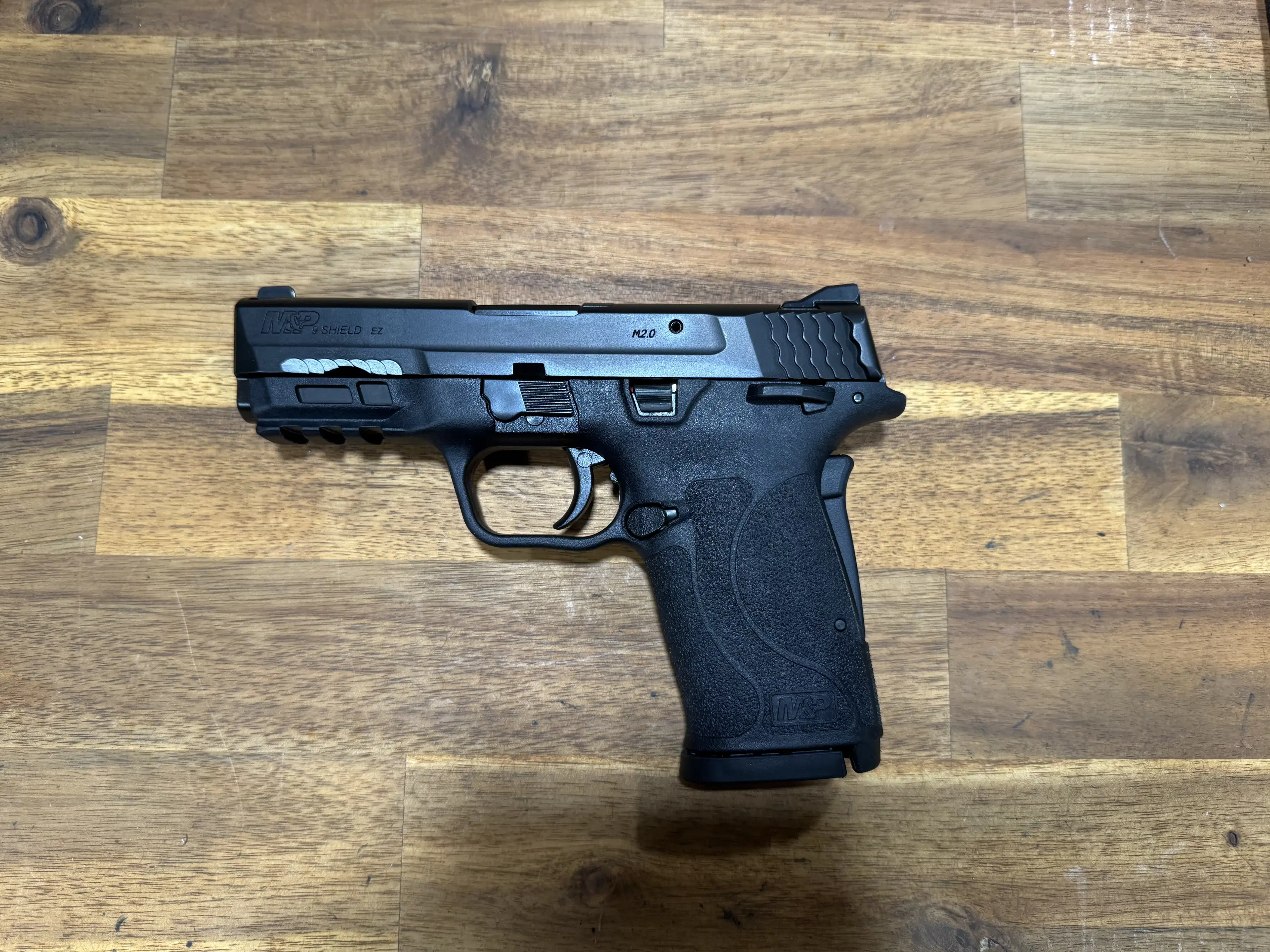 Smith & Wesson M&P9 Shield EZ 9mm TS